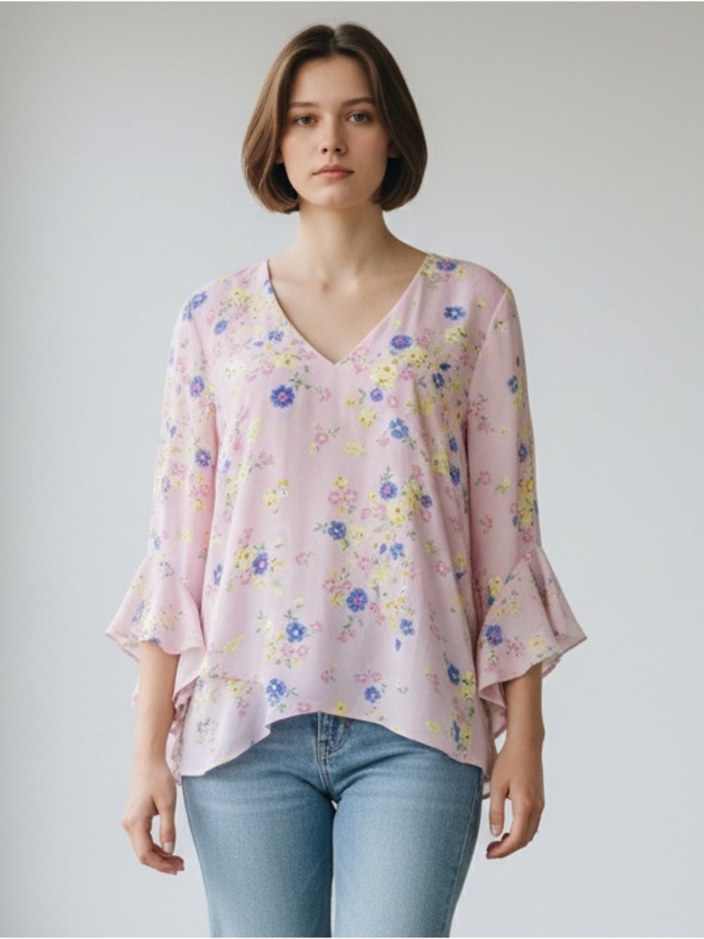 Vince Camuto | NWT Pink Floral Print Bell Sleeve Blouse M